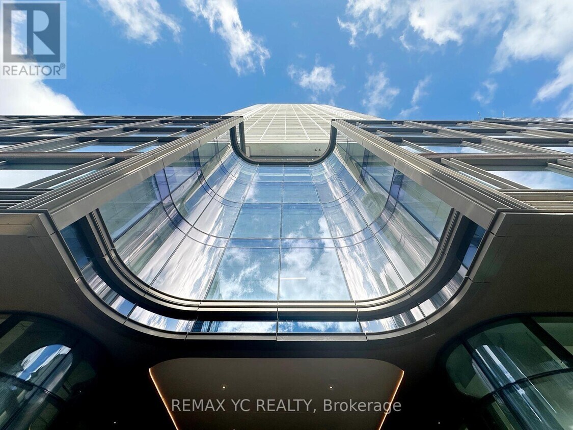 Photo principale - 88 Queen St E