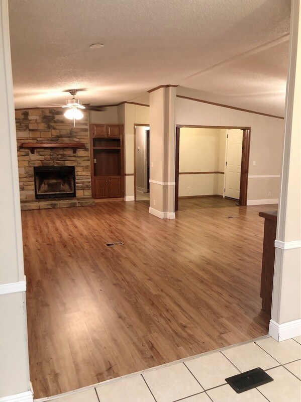 Building Photo - 195 Willow Oak Ln