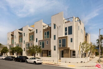 Building Photo - 6899 Pollard St