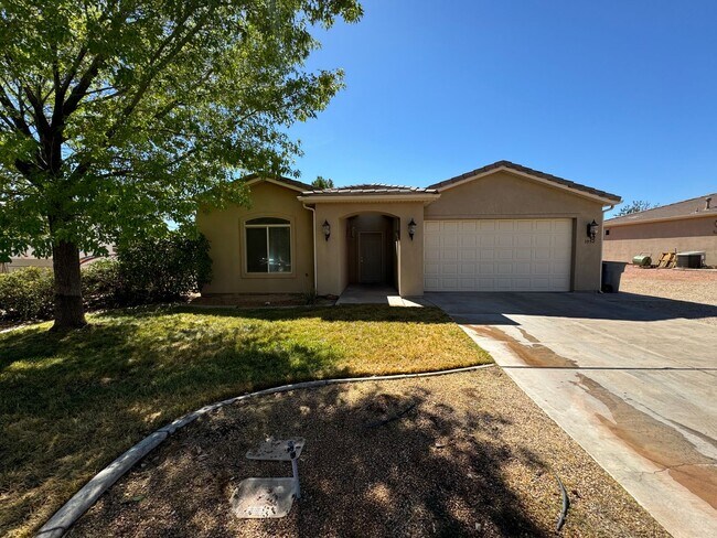Building Photo - Single Family home in Washington Fields!