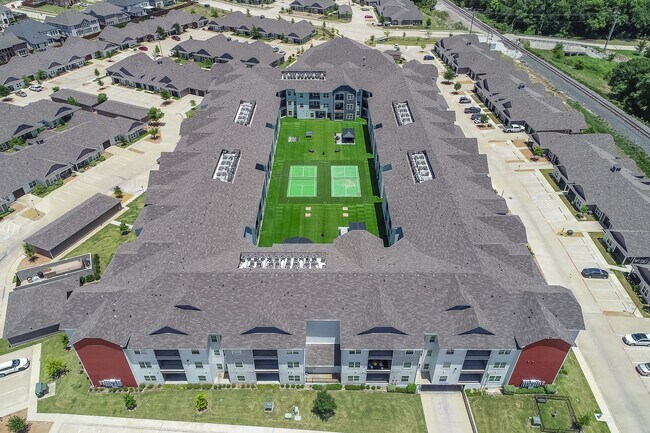 Foto del edificio - Park Residences Plano 55+ Active Adult Living