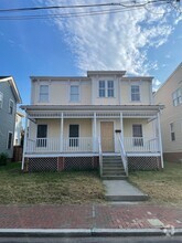 Building Photo - 715 Catherine St