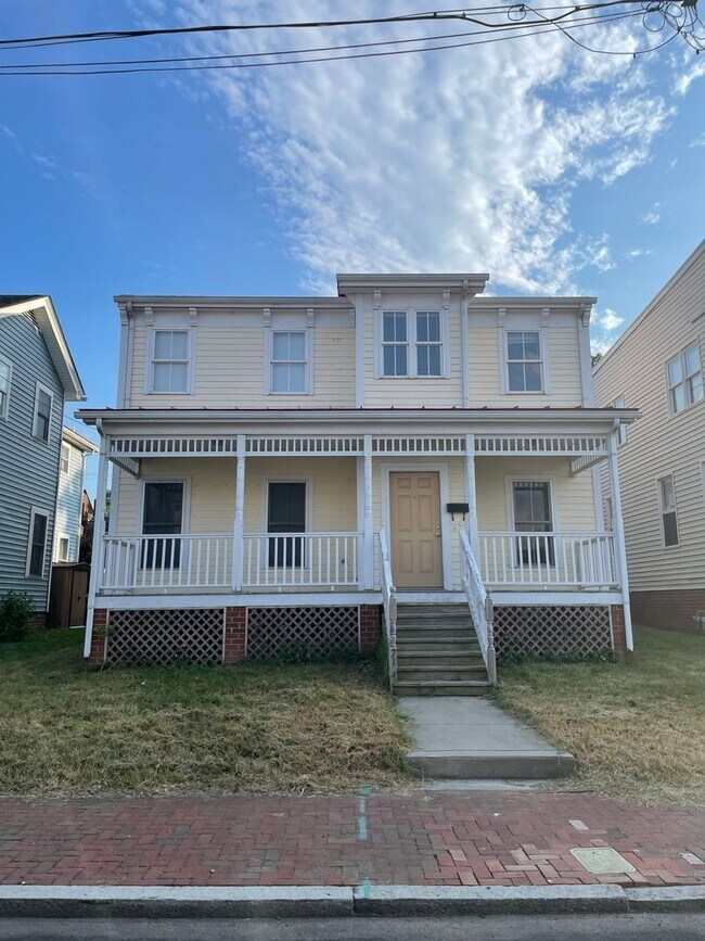 Foto del edificio - Coming Soon! | Spacious 4-Bedroom Home | C...