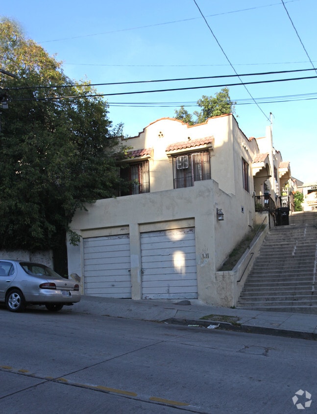 Building Photo - 1111 Douglas St