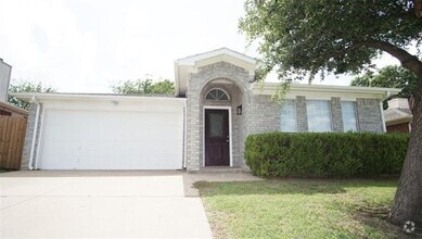 Building Photo - 6008 King William Dr