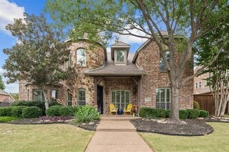 Building Photo - 5318 Shoshone Dr