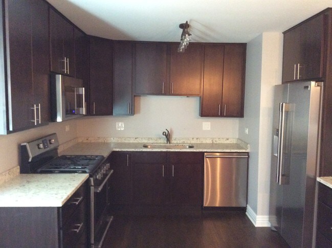 Foto del edificio - 715 Seward St