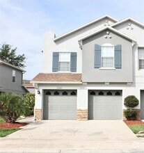 Building Photo - 2560 Aventurine St