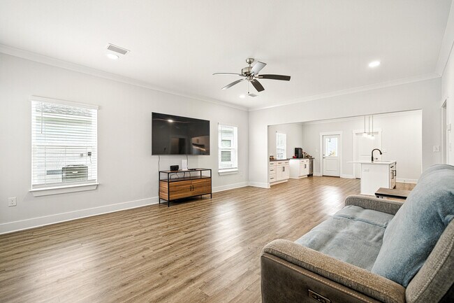 Foto del edificio - 228 Speckled Trout Ln N