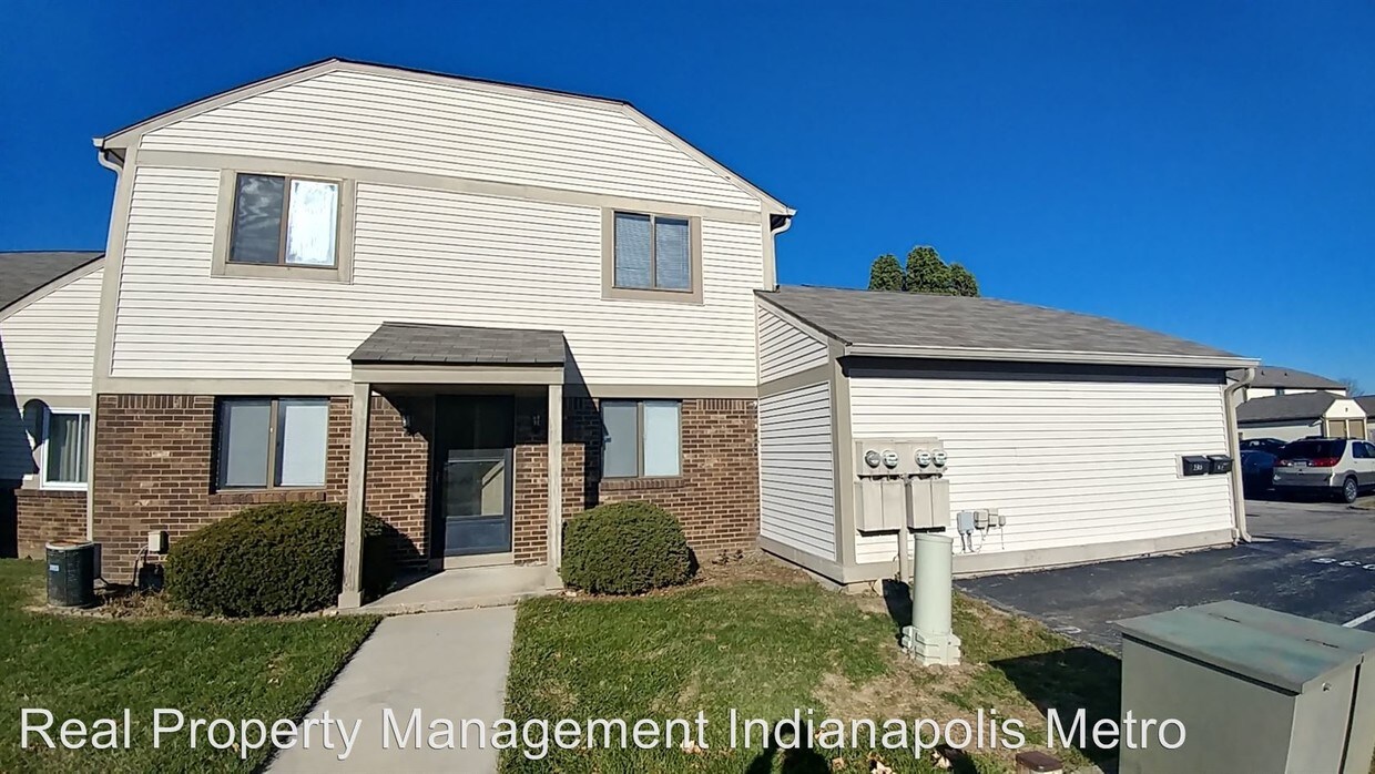 Primary Photo - 4935 Oakbrook Ct