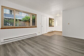 Building Photo - 6527 24th Ave NW