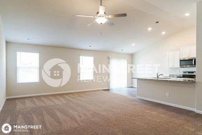Building Photo - 733 Cider Mill Way, Zebulon, NC 27597