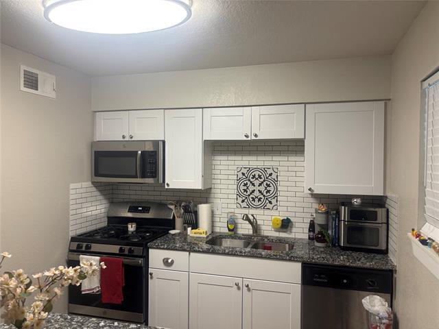 Foto del edificio - 5928 Fletcher Ave