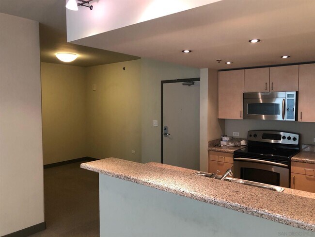 Foto del edificio - 425 W Beech St
