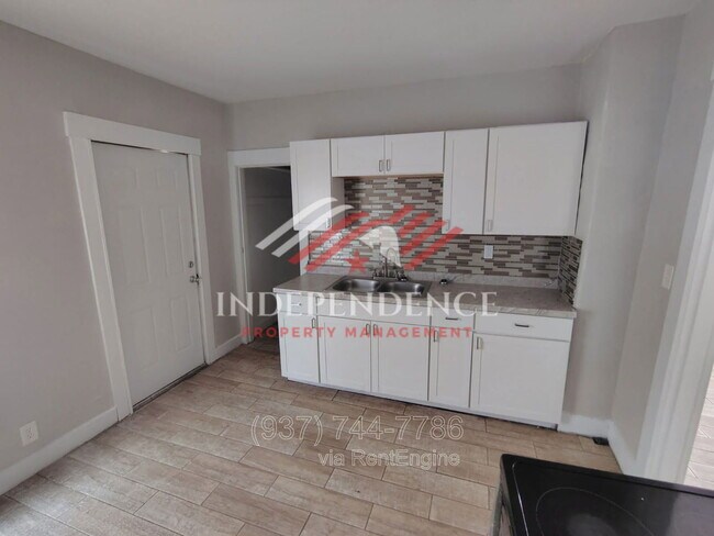 Foto del edificio - 24 Utah Ct