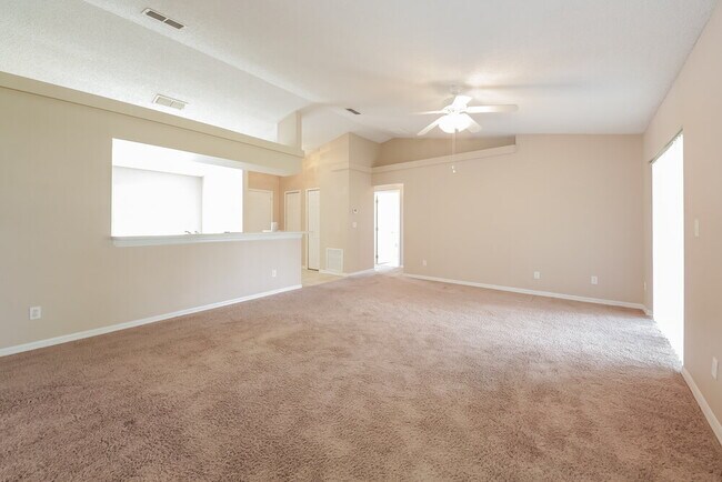 Foto del edificio - 13206 Moonflower Ct