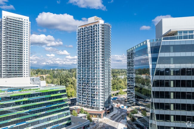 Building Photo - The Line