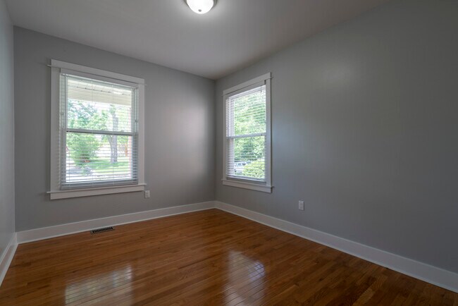 Foto del edificio - 1006 Sigsbee St SE