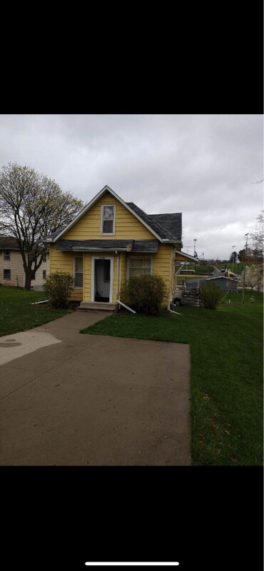 Foto principal - 1206 Elm St