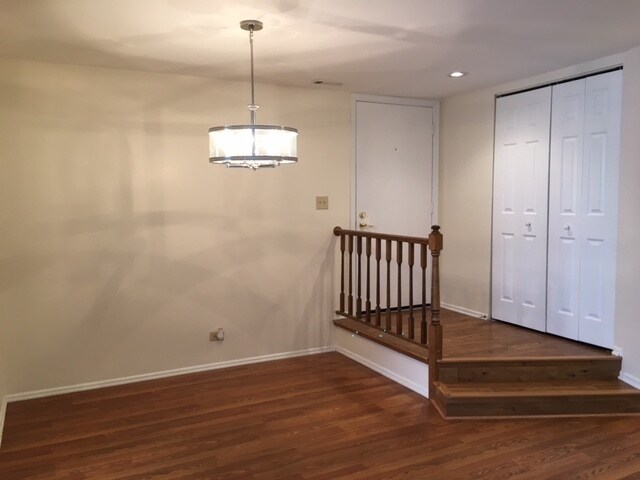 Foto del edificio - 251 Coventry Cir