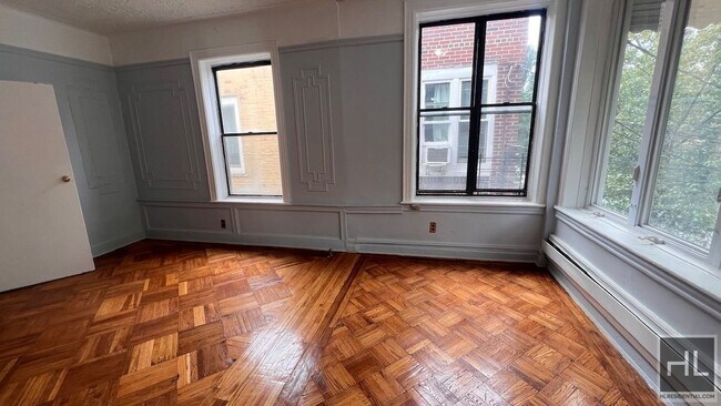 Foto del edificio - 593 Miller Ave
