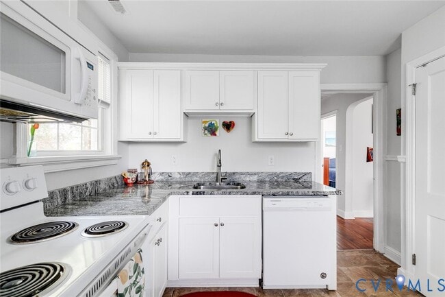 Building Photo - 4606 Chipoax Ave