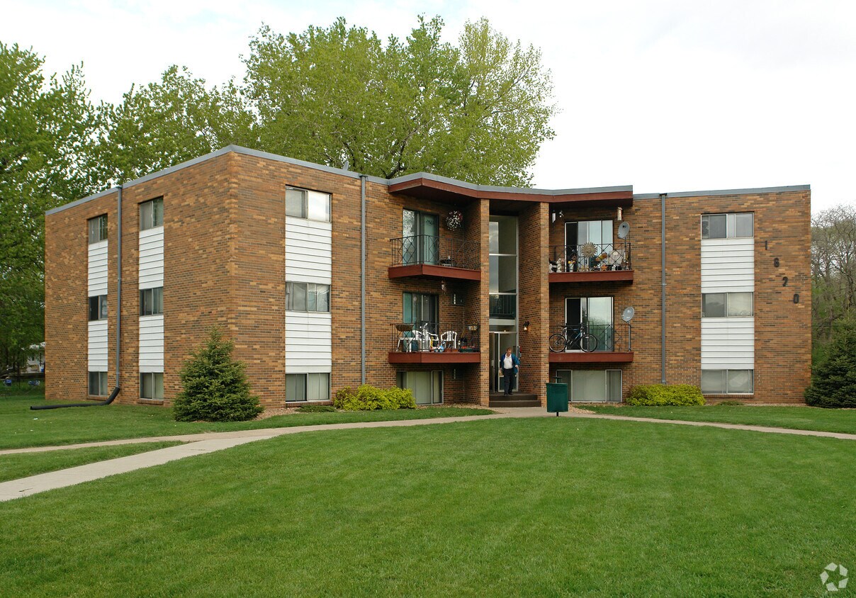 Pineview Apartments Alquileres en White Bear Lake, MN