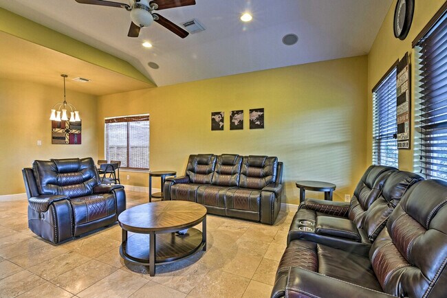 Foto del edificio - 2735 Broadway St