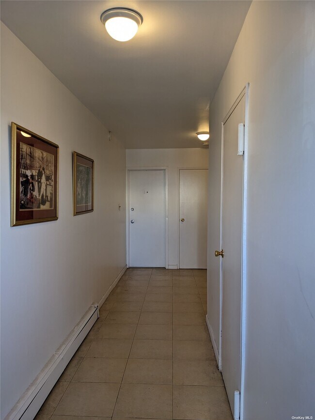 254040 Parsons Blvd Unit 3rd FL, Queens, NY 11354 Room for Rent in