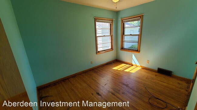 Building Photo - 2 br, 1.5 bath House - 1611 3rd Ave SE