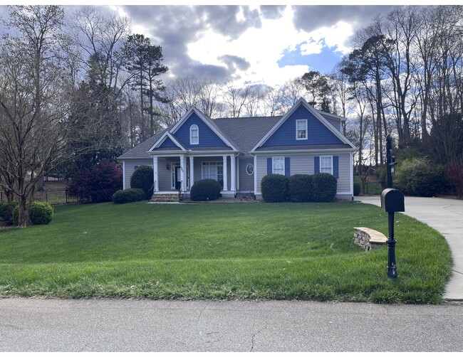 Building Photo - 3940 Grandbridge Dr