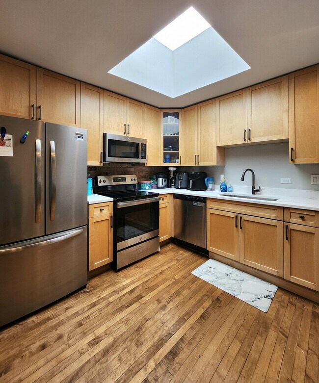 Foto del edificio - 1539 N Wells St