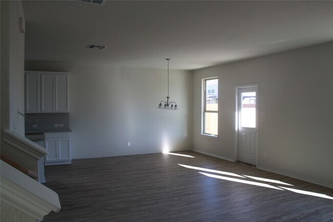 Building Photo - 128 Green Egret Wy