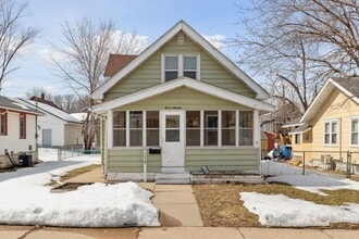 Building Photo - 1119 Matilda St
