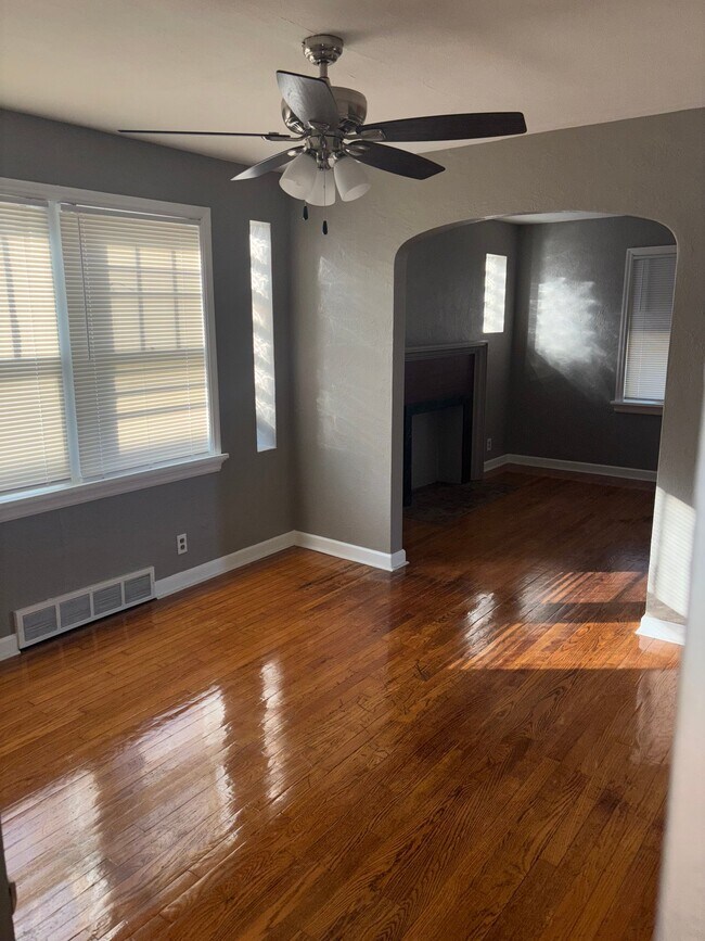 Building Photo - 1534 Orchid Ave