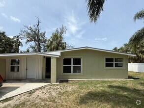 Building Photo - 4830 Treasure Dr
