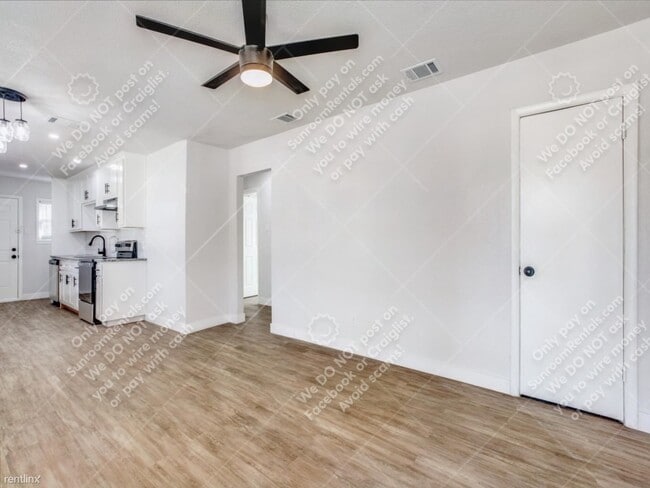 Building Photo - 3 br, 1 bath House - 224 Glenfield Dr