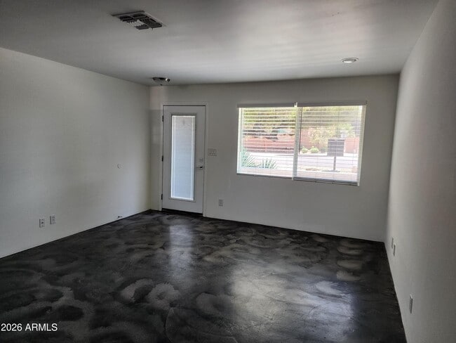 Building Photo - 3426 N 37th St