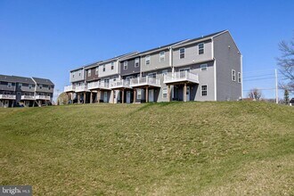 Building Photo - 12 Secretariat Dr