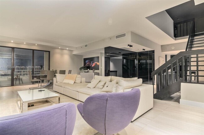 Foto del edificio - 20355 NE 34th Ct