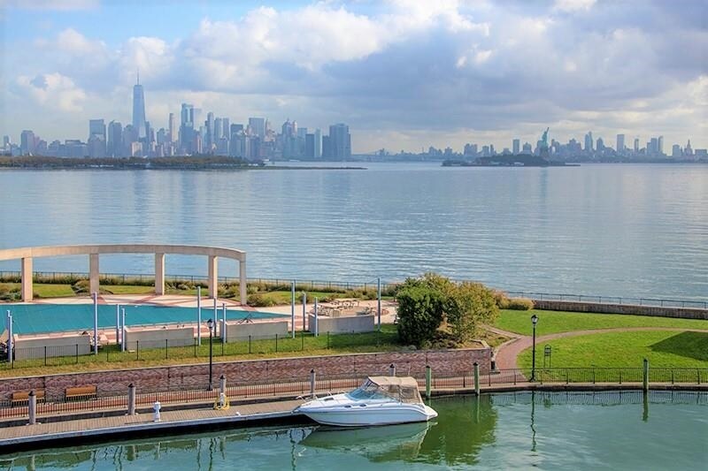 109 Shearwater Ct E Unit 43, Jersey City, NJ 07305 Condo for Rent in Jersey City, NJ