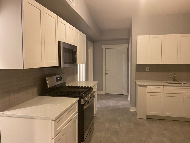Building Photo - 15 Downes