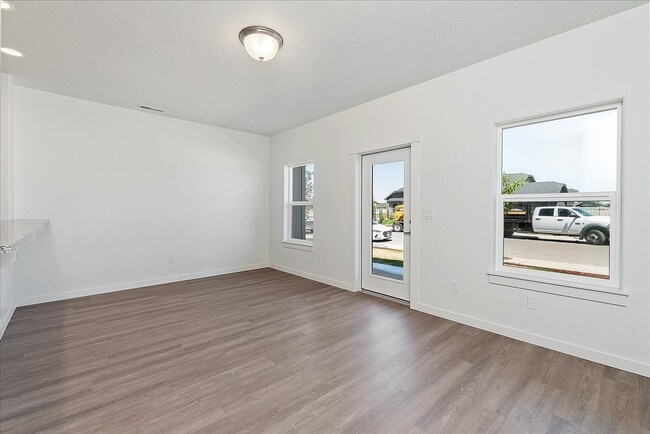 Building Photo - 5661 E Bollo St