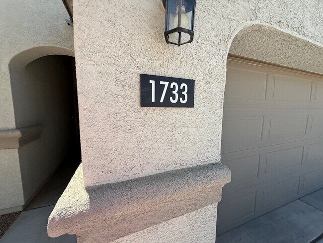 Foto del edificio - 1733 W Pima Ave