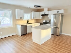 Building Photo - 1717 Aliak Dr