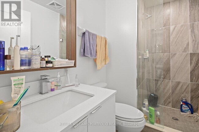 Building Photo - 543 Richmond St W