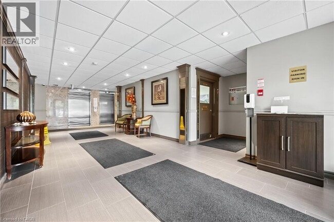 Building Photo - 35 Green Valley Dr