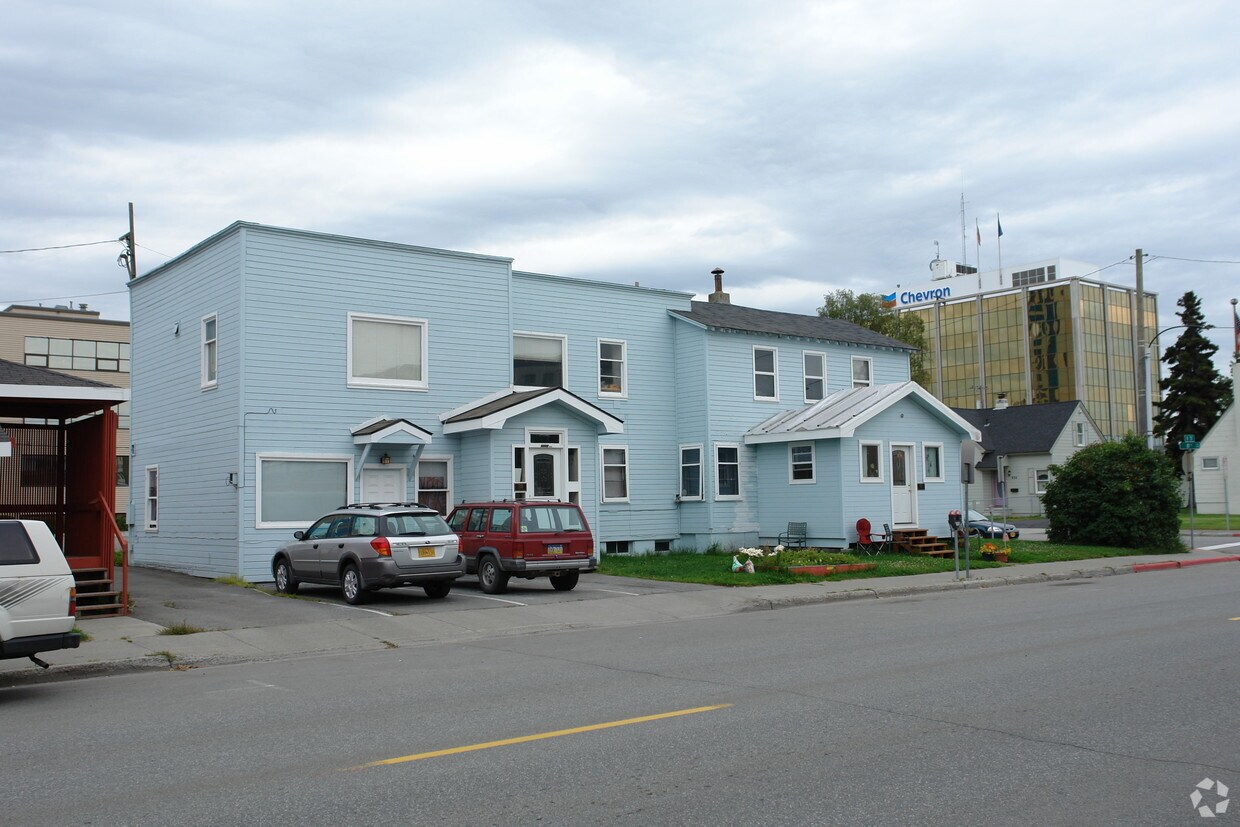 Primary Photo - 735 K St