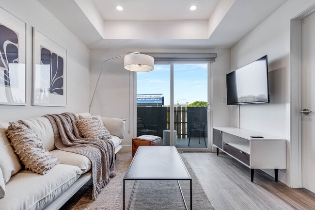 Building Photo - Ecco Fountain – Apartments & Co-Living