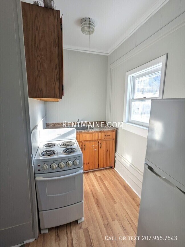Foto del edificio - 99-101 Center St. Apt-1